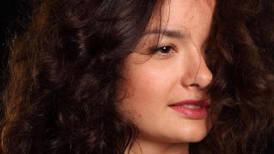 Латекс бейнедегі порно құл