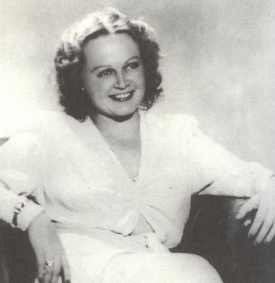 Veronika Plyashkevich porno fotosuratlar, videolar va soxta narsalar Yalangoch onalar Gif