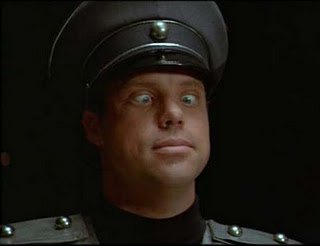 Жұмыссыз стюардессалар эротикалық күнтізбеге түсуде Желідегі жеке әйелдер порносы