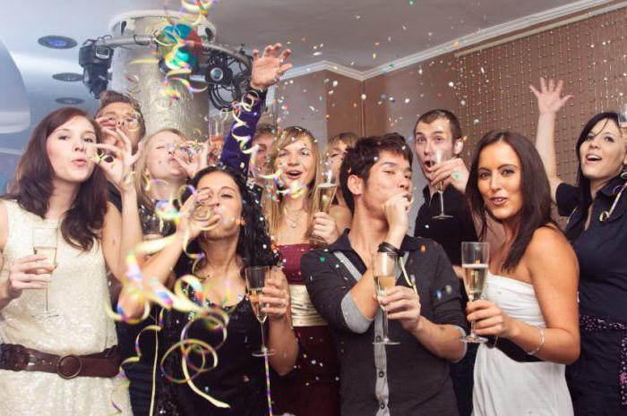 Транснилердің еркектерге каммингінің порно видеолары