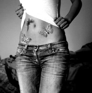 Порндемон бейнесін қараңыз Порно бөксені таяқпен ұру