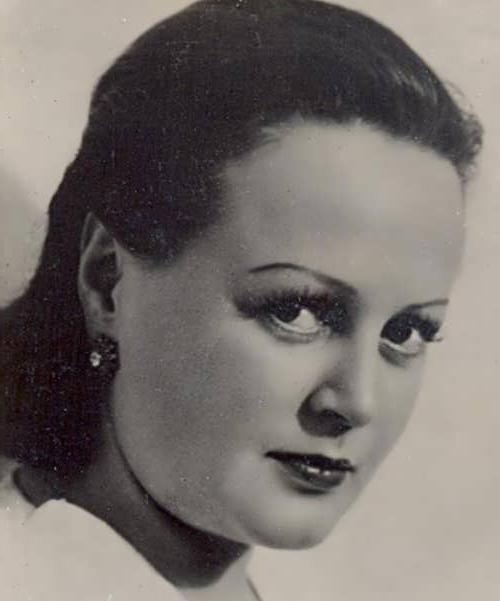 Yosh qoramagiz bilan yumshoq jinsiy aloqa Porno juda keksa ayollar