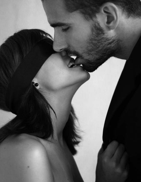 BDSM кеңейткіштері мен қысқыштары