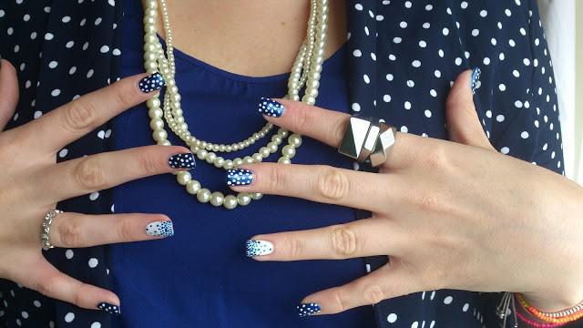 Ең қымбат латекс қуыршақпен секс видео