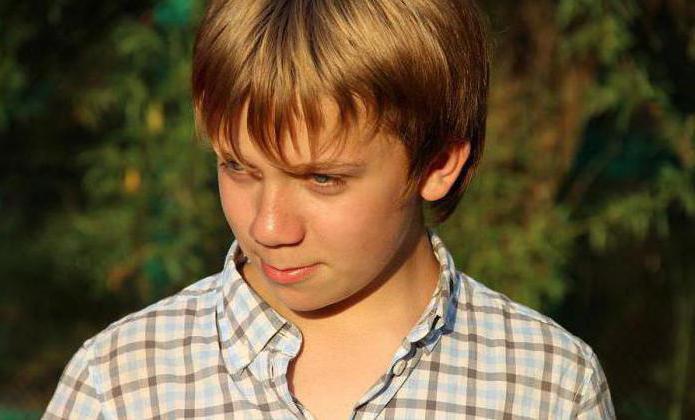 Onlayn porno: ogil onasini yaxshi sifatda sikadi