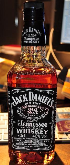 Southwest Faculty Touhou Jack Daniels. Cum de a distinge un fals de original?