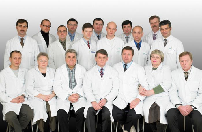 Chiroyli tirik qogirchoq bilan porno