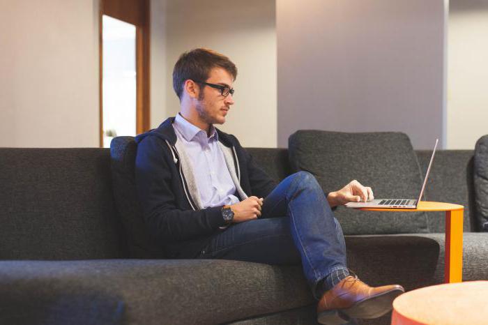 Uy qurilishi porno va kunnilingus video Serebryany Bordagi plyajda guruhli jinsiy aloqani tomosha qiling