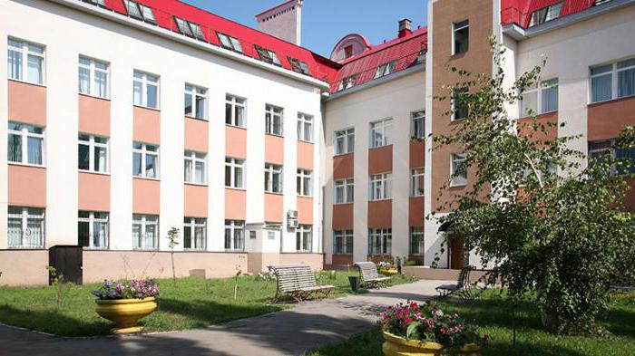 Sariq ayol porno suratga olmoqda. Jinsiy aloqa VK video